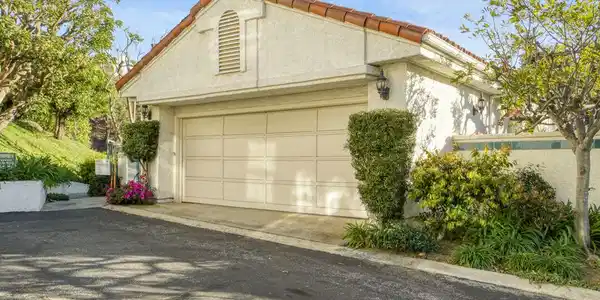 2020 Palisades Drive