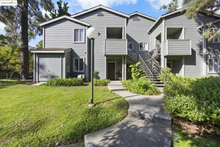 750 Canyon Oaks