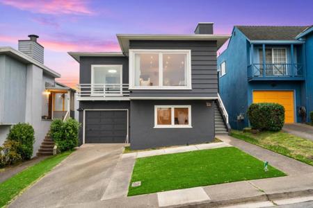 23 Fernwood Avenue