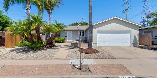 3183 Via Arcilla