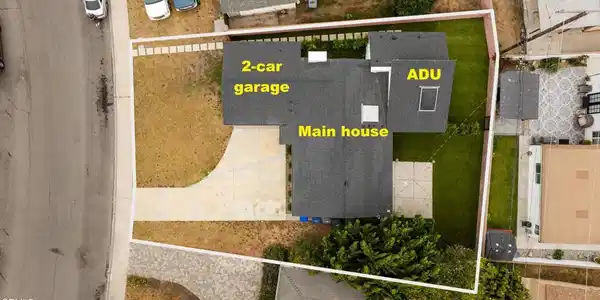 1136 N 7th Place