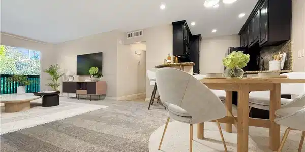 436 N Bellflower
