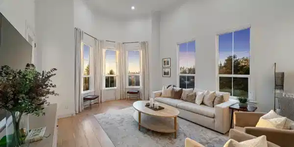 6194 Mazuela Dr