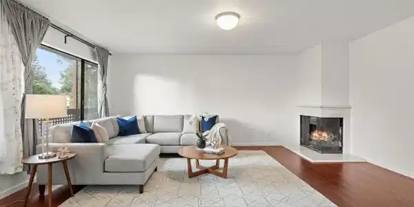 1227 Woodside Road