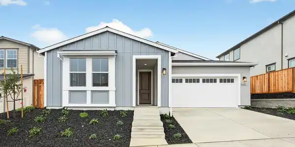 5609 Majestic Oak Way