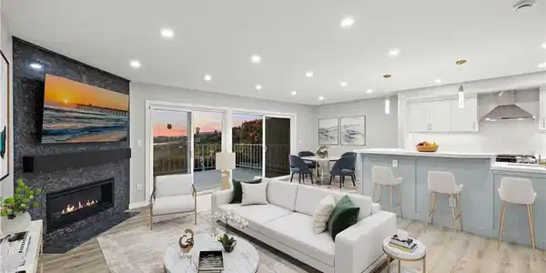 25836 Dana Bluffs W