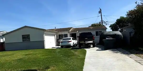 1106 N 5th Place