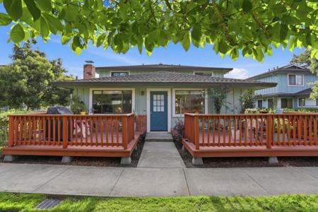 922 Ponselle Lane