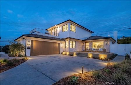 470 Camino De Encanto