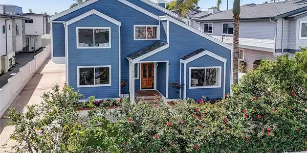 1912 Belmont Lane