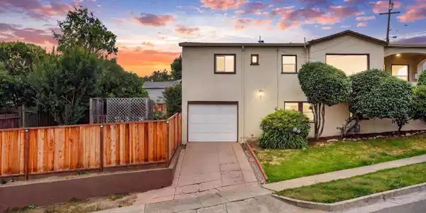 2760 Best Ave