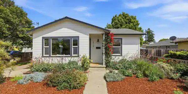 212 Darwin Street