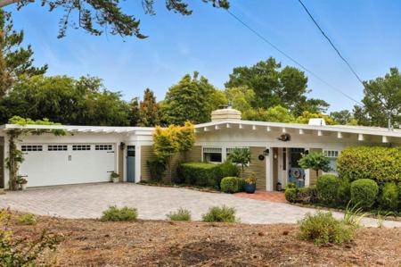 4021 El Bosque Drive