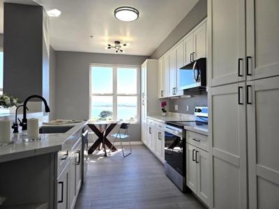 101 Crescent Way