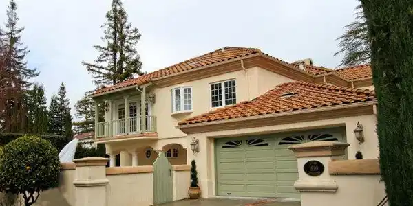 1990 Valparaiso Avenue