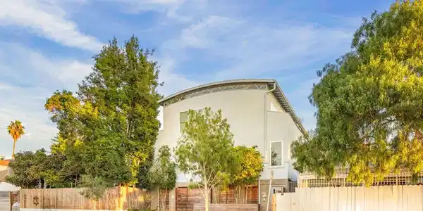 630 Rose Avenue