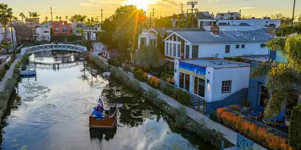 225 Carroll Canal