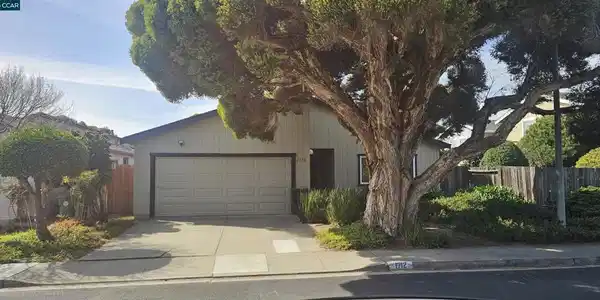 1712 Manor Cir