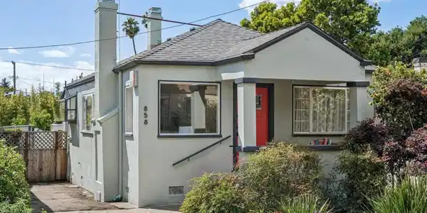 858 Neilson St