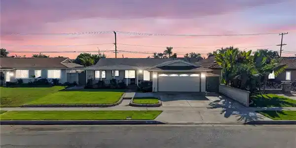 8812 Sapphire Avenue
