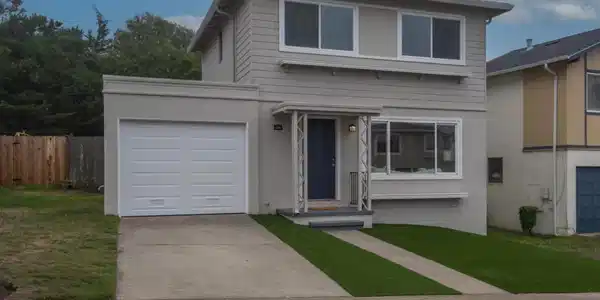 618 Foothill Drive