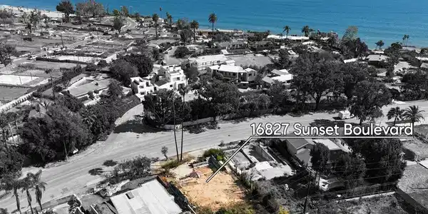 16827 W Sunset Boulevard