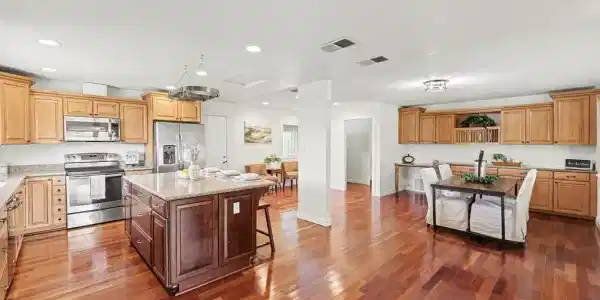 837 Marie Ave