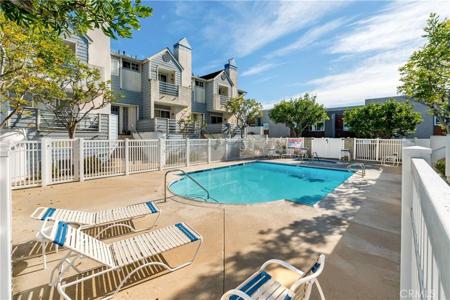 18050 Prairie Avenue