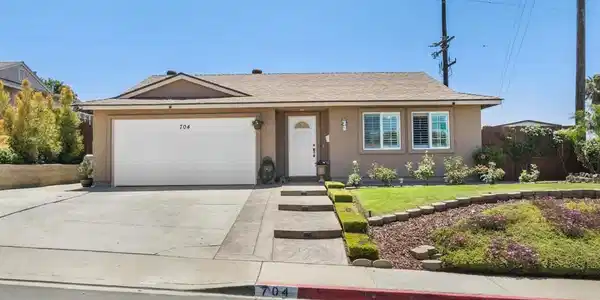 704 Hawaii Ave