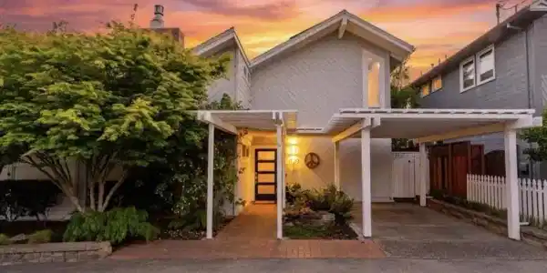 129 Santa Cruz Avenue
