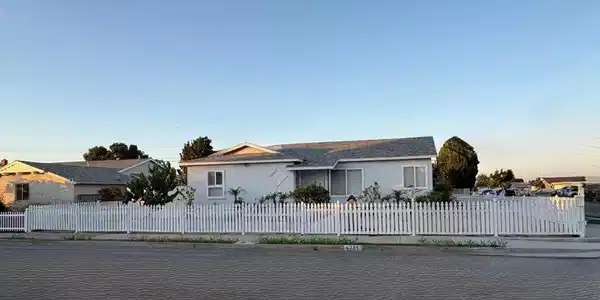 6221 Choctaw Drive