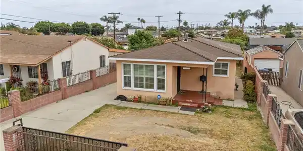 1220 W Young