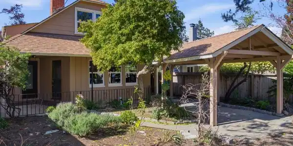 601 Palmer Lane