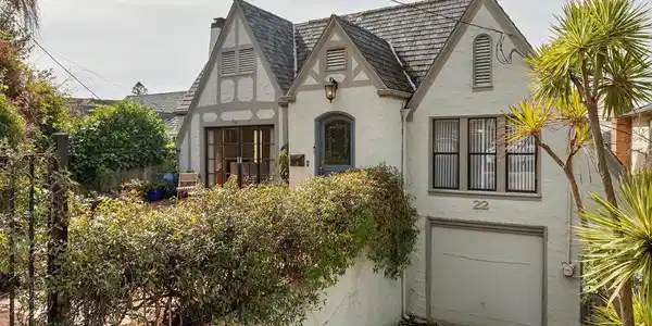 22 Windsor Ave