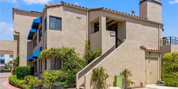 3211 Anne Circle