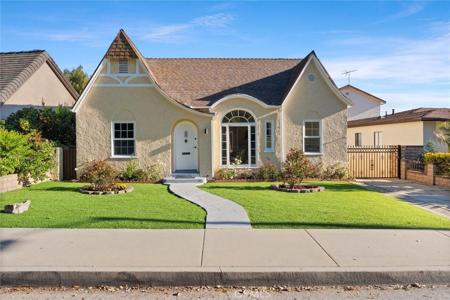 1212 S Weymouth