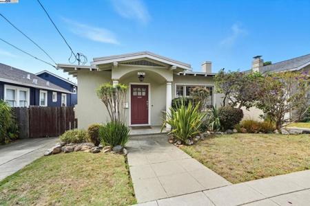 3243 Madeline St