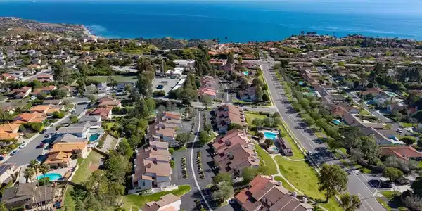 22 Seaview Dr S