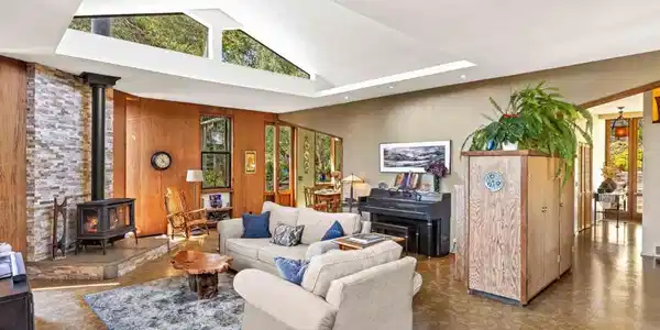 3405 Rio Road