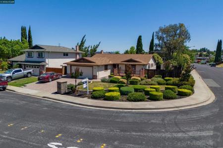 2300 Wildwood Ct