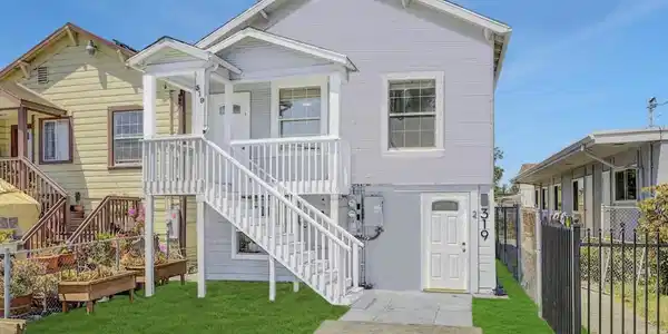 319 S 37th Street