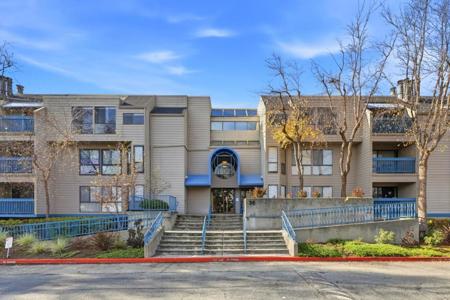 35 W 20th Avenue