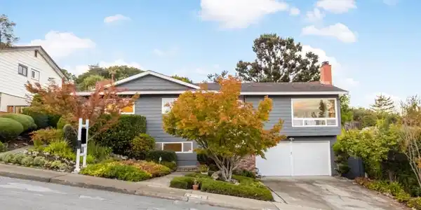 3848 Vineyard Drive