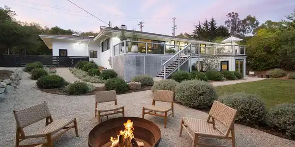 1863 San Leandro Lane