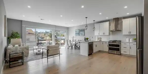 520 El Camino Real