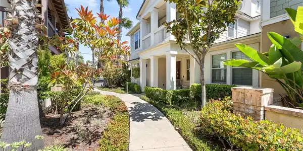 8284 Kendall Drive