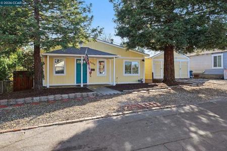 2900 Leslie Ave