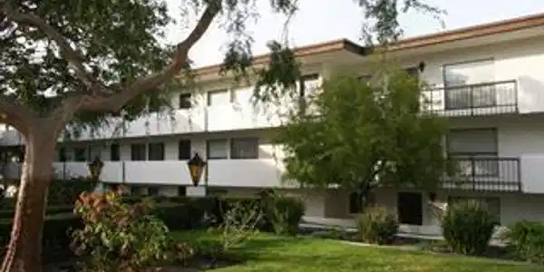 500 Glenwood Circle