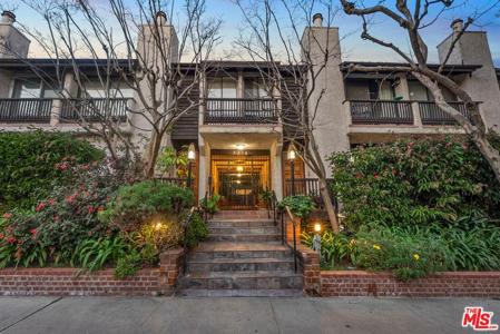 2216 S Bentley Avenue