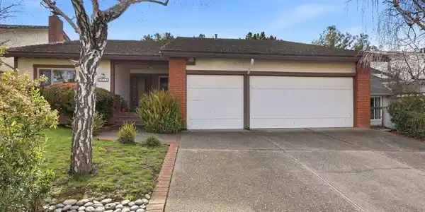 2026 Fairmont Drive